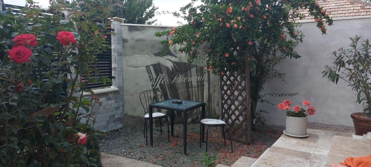 Hotel Casa Adriana à Eforie Sud  Extérieur photo
